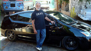 Illustration for article titled The Ten Worst Customized Celebrity Cars